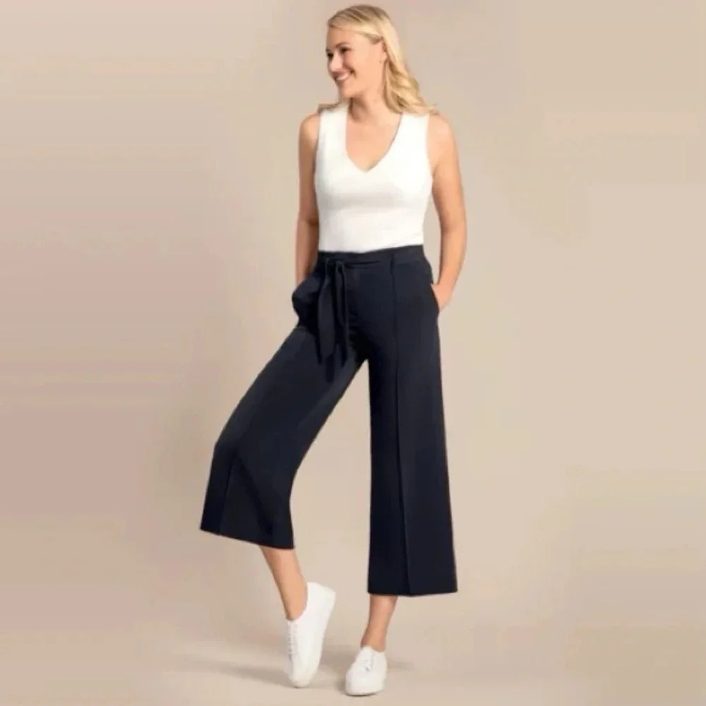 Raffaello Rossi Agatha Cropped Pleated Pants | Navy | Size EU44 / US Size 12